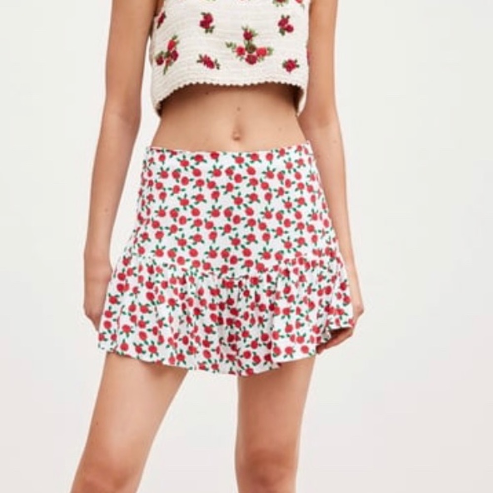 Zara Rose Flowy Shorts